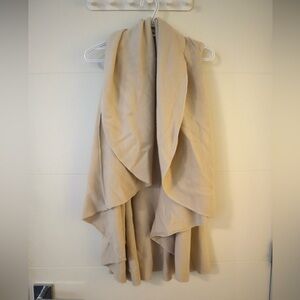 Sleeveless shawl sweater